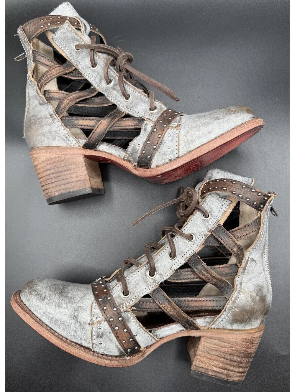 Freebird Steven Cheyenne Boots 9 Grey Leather Lace Up Distressed Studs Boho
